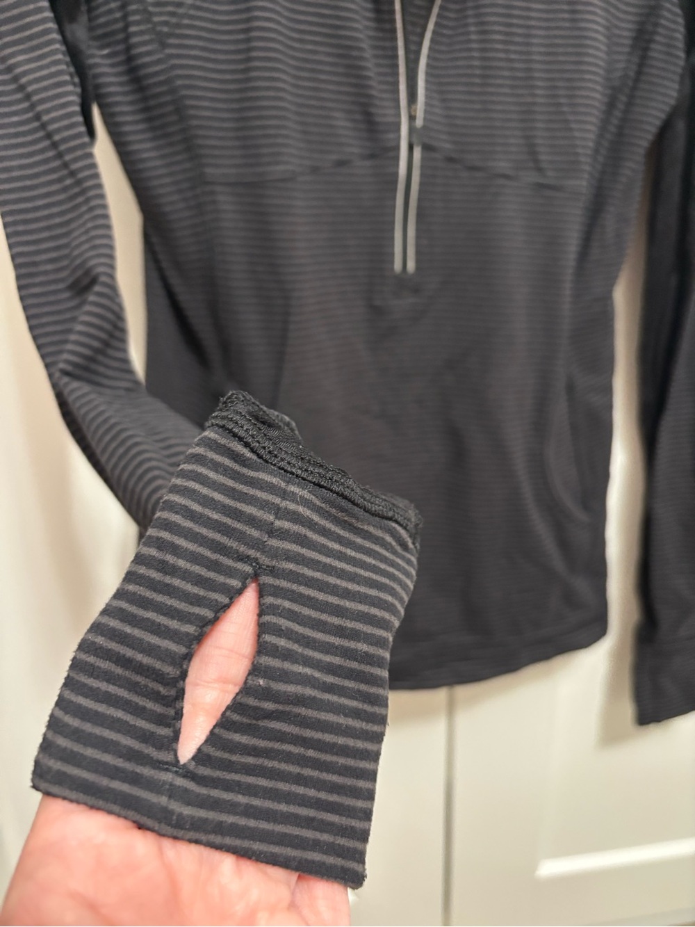 Lululemon pullover - Picture 3 of 6